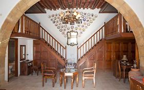 Matina'S Traditional House